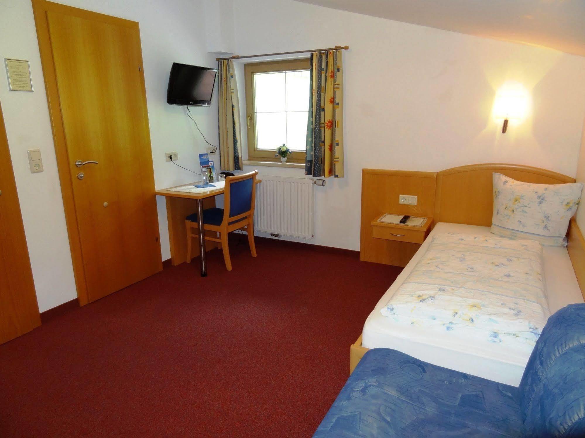Hotel Haus Windegg à Tux Extérieur photo