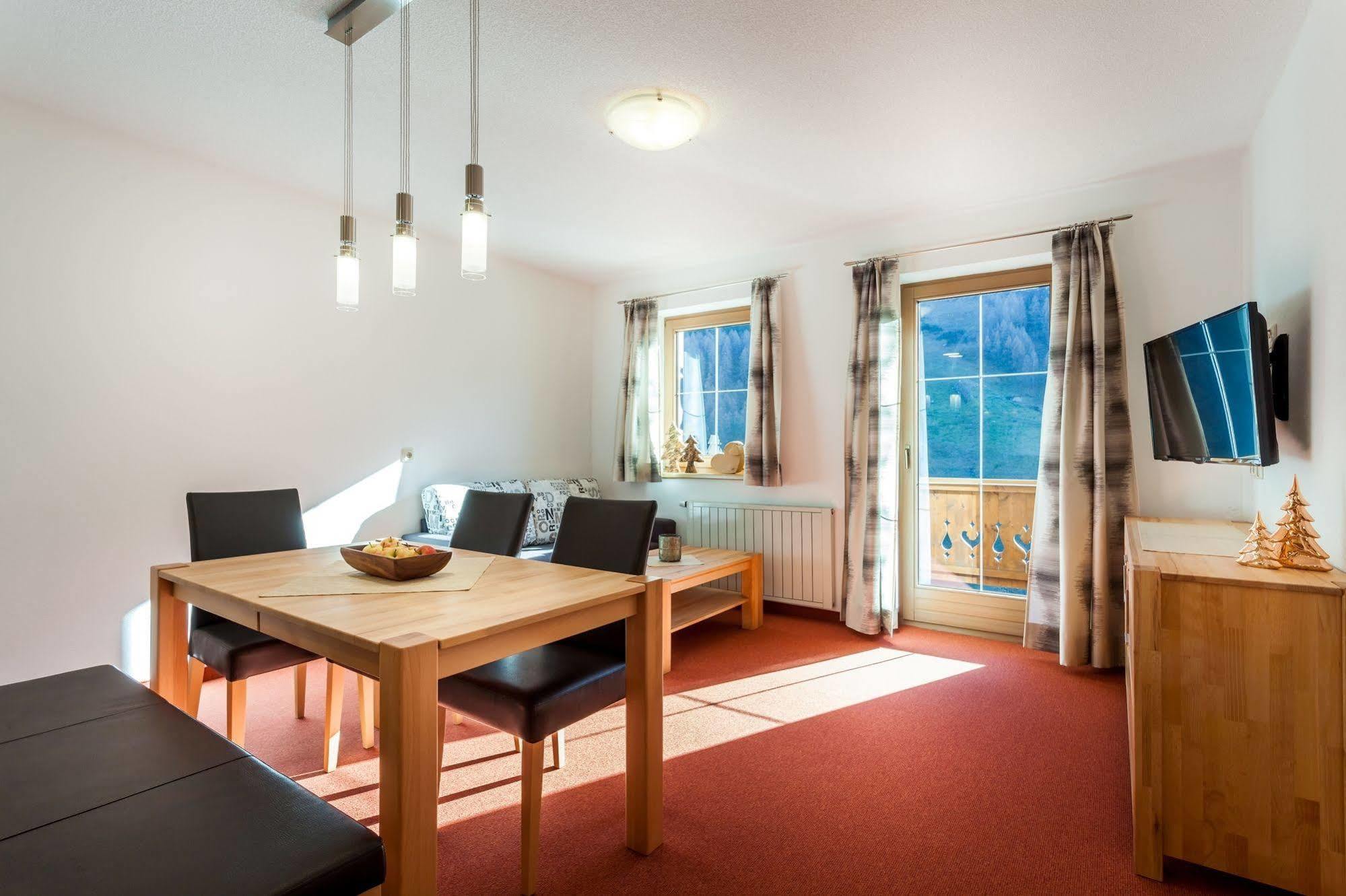 Hotel Haus Windegg à Tux Extérieur photo