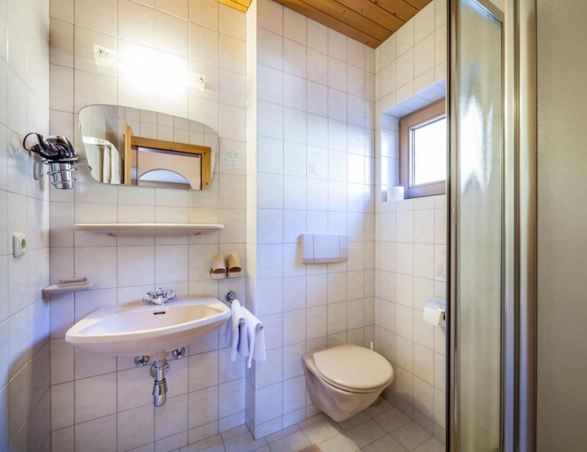 Hotel Haus Windegg à Tux Extérieur photo