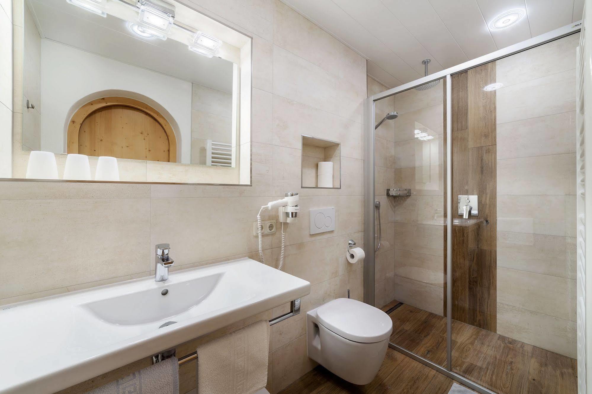 Hotel Haus Windegg à Tux Extérieur photo